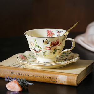 Juego de Taza y Platillo de Café con Diseño Floral y de Aves, Taza de Té Vintage con Borde Dorado para el Hogar - Product Image 2
