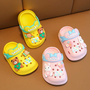 Sandales d'été pour enfants, garçons et filles, à porter à l'extérieur, style familial, pantoufles de dessin animé, sabots mignons pour bébé - Product Image 2