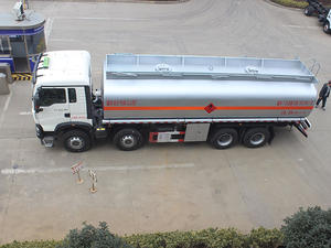 Shanxi Véhicule de transport de réservoir de liquide inflammable à huit roues arrière de 15 tonnes - Product Image 6