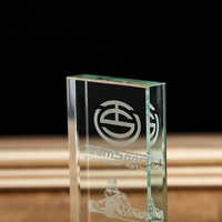 Trophée souvenir en cristal optique de jade verre vierge sculpté et imprimé UV Trophée de compétition sportive avec logo personnalisé