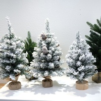 Pohon Natal Mini Artifisial untuk Meja, Pohon Natal Kecil PVC Pinus untuk Dekorasi Rumah, Hotel, dan Liburan