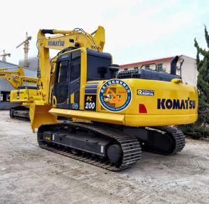 Excavadora de cadenas Komatsu PC200 usada, bien mantenida, modelo 2022, 20 toneladas, pocas horas de trabajo, motor potente de 110KW, bomba de caja de cambios - Product Image 4