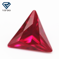 Coupe facettée, coupe triangulaire, 5 #   Pierres précieuses synthétiques en corindon rubis, forme triangulaire, 5 #   Pierres précieuses en corindon, rubis rouge et saphir