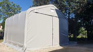 Tienda de estacionamiento de automóviles con revestimiento de PVC de alta calidad, cubierta impermeable para lluvia, protección UV, eficacia a largo plazo, diseño de estilo deportivo italiano - Product Image 6