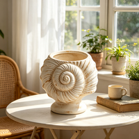 Pot de fleurs sur piédestal en résine, fait main et peint à la main, effet vieilli, sculpture de coquillage antique en spirale, décoration d'intérieur