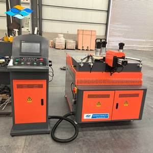Máquina <span class=keywords><strong>de</strong></span> curvado <span class=keywords><strong>de</strong></span> arco hidráulica CNC <span class=keywords><strong>de</strong></span> 3 rodillos <span class=keywords><strong>para</strong></span> <span class=keywords><strong>perfiles</strong></span> <span class=keywords><strong>de</strong></span> UPVC/PVC/aluminio, <span class=keywords><strong>de</strong></span> alta precisión, <span class=keywords><strong>para</strong></span> fabricación <span class=keywords><strong>de</strong></span> ventanas y puertas, con rodamientos <span class=keywords><strong>de</strong></span> motor - Product Image 2