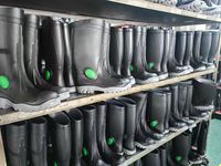 Bottes de sécurité en PVC en gros, bottes de pluie avec embout en acier pour les travailleurs