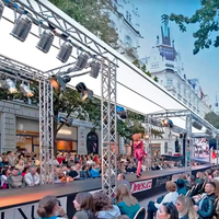 Structure de scène modulaire en alliage d'aluminium, treillis carré 290x290mm, robuste, capacité de charge 500kg, montage rapide, support pour événements DJ