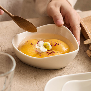 White Glazed Ceramic Soup Noodle Breakfast Triangle Fruit Salad Bowls Set Microwave Safe Modern Simplicity Design Hotel - Product Image 3