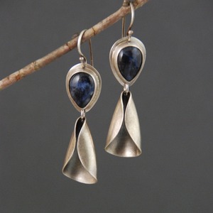 Orecchini creativi retrò a forma di campana blu, gioielli da donna per tutti i giorni, idee regalo - Product Image 3