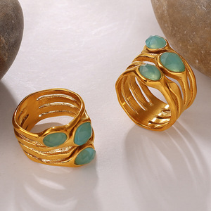 Anillo de piedra natural verde menta, diseño exclusivo, chapado en oro de 18k, acero inoxidable, antideslustre, elegante, para uso diario, para mujer. - Product Image 4
