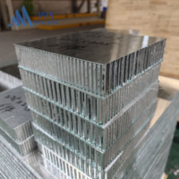 Panel de Nido de Abeja de Aluminio |   Revestimiento de Paredes Exteriores |   Material de Construcción Ligero |   OEM Personalizado