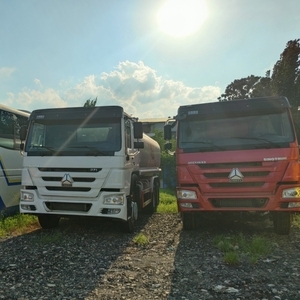 <span class=keywords><strong>Camion</strong></span> benne basculante de seconde main 2023 2018 Howo Cargo Truck 6x4 8x4 10 roues 20-60 tonnes <span class=keywords><strong>Camion</strong></span> benne basculante à bas <span class=keywords><strong>prix</strong></span> - Product Image 2