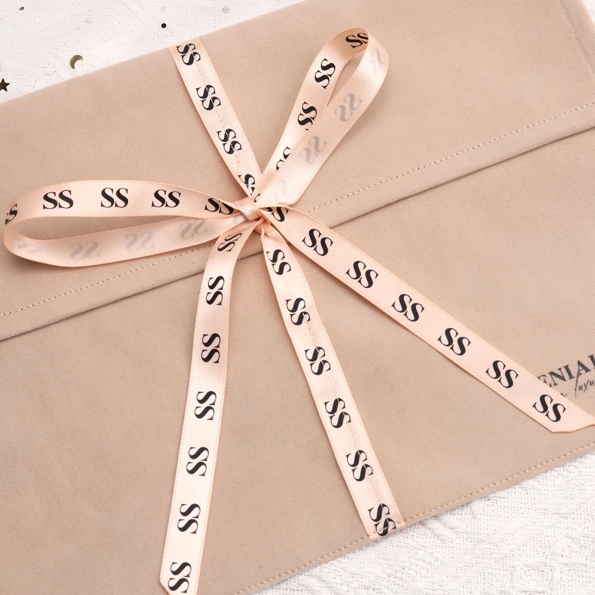 High End Custom Logo Printed Suede Hair Gift Packaging Envelope Pouch With Ribbon Luxury Velvet Shoe Clothes Wallet Dust Bag detail