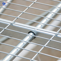 Banc roulant antirouille pour serre avec structure en acier, table de culture en treillis métallique durable pour l'agriculture à grande échelle