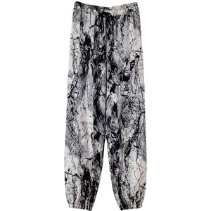2025 estate nuovi <span class=keywords><strong>pantaloni</strong></span> da <span class=keywords><strong>donna</strong></span> a nove punti a vita alta a vita alta con stampa a inchiostro Casual Bloomers in seta di ghiaccio stile anteriore piatto - Product Image 5