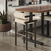 Tabouret haut moderne de style nordique Design industriel de luxe Cadre en métal Matériau PU Nouvelle chaise de bar populaire pour la cuisine Utilisation de la réception