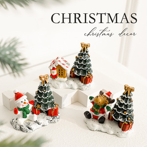Nouveauté Décorations de Noël unisexes en résine de Chine, petites maisons, figurines de micro-paysage, vente en gros, à partir de 14 ans - Product Image 1