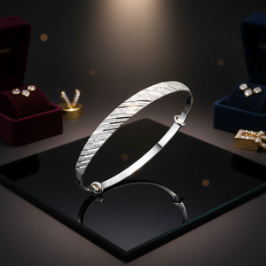 Bracelet jonc élégant en argent pour femmes, bijoux traditionnels et modernes faits à la main pour un usage quotidien et des cadeaux festifs - Product Image 3