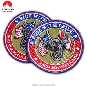 Nhà máy TPU các bản vá lỗi bán buôn sắt trên thiết kế tùy chỉnh tên thương hiệu với Dập nổi 3D Silicone Câu lạc bộ <span class=keywords><strong>Logo</strong></span> truyền nhiệt TPU <span class=keywords><strong>Logo</strong></span> - Product Image 2