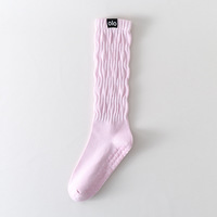 Chaussettes longues antidérapantes pour femmes, idéales pour la danse, le Pilates et le yoga, chaussettes populaires en tissu molletonné, chaussettes longues Maillard