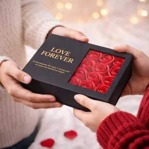 Scatola Regalo per Gioielli con 12 Rose Rosse Artificiali 18x13x4,5 Cm Elegante Regalo per San Valentino e Anniversario - Product Image 5