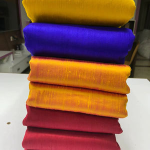 Tissu de soie dupionne naturelle de qualité supérieure, tissé à la main, soie texturée pour vêtements, décoration intérieure, ameublement et projets de designers - Product Image 1