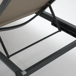 Lit <span class=keywords><strong>de</strong></span> plage inclinable réglable en Teslin imperméable et respirant pour l'extérieur, hôtel, piscine, ensemble <span class=keywords><strong>de</strong></span> <span class=keywords><strong>bain</strong></span> <span class=keywords><strong>de</strong></span> <span class=keywords><strong>soleil</strong></span> - Product Image 2