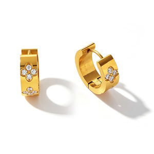 Joyería Baisheng, Colgante Personalizado de Acero Inoxidable con Grabado de Nombre, Accesorio de Moda 18K, Verano 2026 - Product Image 1
