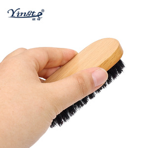 Brosse à chaussures Yinste en bois massif avec poils de porc doux, brosse de nettoyage ménager - Product Image 1
