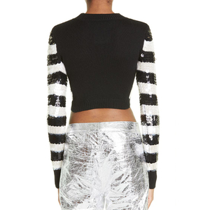 Maglione corto a righe in bianco e nero alla moda maglione corto girocollo lavorato a <span class=keywords><strong>maglia</strong></span> con <span class=keywords><strong>paillettes</strong></span> lavorato a <span class=keywords><strong>maglia</strong></span> in lana da donna - Product Image 3
