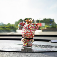 Décorations intérieures de voiture, collection complète d'ornements créatifs pour la console centrale de la voiture, parfum d'ambiance, design ours en dessin animé