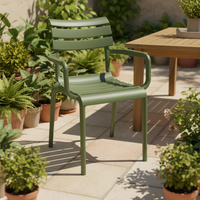 Fauteuils d'extérieur empilables en plastique, chaise de salle à manger en polypropylène de qualité, idéale pour les espaces extérieurs, les patios et les terrasses