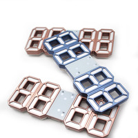 Jam Alarm Digital Port USB Pintar Sensor Kontrol Suara Dapat Diisi Ulang Jam Meja Kalender untuk Ruang Tamu Kantor Desain Modern