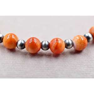 Pulsera Elástica Hecha a Mano con Perlas de Plata de Ley y Turquesa de Ostra Espinosa Naranja - Product Image 2