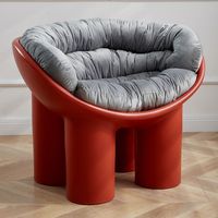 Chaise au design créatif en polyéthylène avec pieds en forme d'éléphant, fauteuil lounge inspiré du luxe, tabouret décontracté