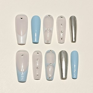 Ongles press-on tendance Muhaha, <span class=keywords><strong>bleu</strong></span> clair, ornés de strass, forme cercueil - Product Image 6