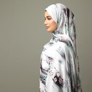 2026 Trendy Muslim <b>Print</b> Modal Hijab Custom Logo Breathable Customizable Soft Elegant <b>Islamic</b> Durable Lightweight - Product Image 1