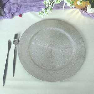 Assiettes de présentation rondes en plastique vintage durables de 13 pouces, argent et rose, pour mariages et tables de luxe - Product Image 3