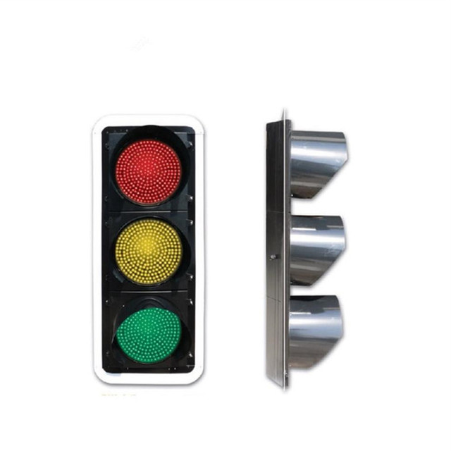 Customized Solar Wireless Traffic Light Poles Controller for Control System