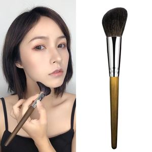 <span class=keywords><strong>Pinceau</strong></span> d'ombre à paupières pour le contour des poils d'animaux <span class=keywords><strong>Pinceau</strong></span> à silhouette biseautée <span class=keywords><strong>Pinceau</strong></span> spécial pour la tête oblique - Product Image 2