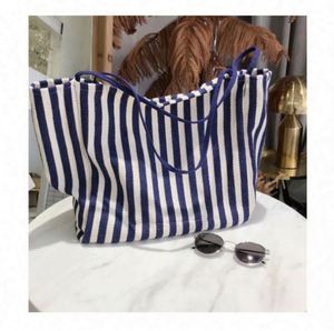 Hua Cheng T01 <b>Large</b> Capacity <b>Canvas</b> Lining Korean Classic Retro Striped Shoulder Customized Closure Fashion Design Tote <b>Bag</b> - Product Image 2