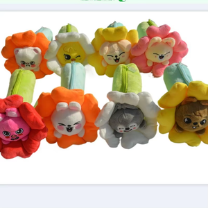 Porte-monnaie en peluche en velours à thème animal de Stray Kids avec un design de fleur de printemps, trousse à crayons, trousse à papeterie SKZ - Product Image 2