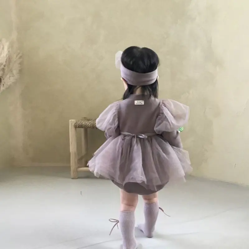 韓国の秋の女の子赤ちゃんふくらんでいる糸の赤ちゃんガーゼスカートスプライシングワンピーススカート臀部カバースカート赤ちゃん女の子ワンピース