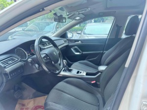 Coche de <span class=keywords><strong>Segunda</strong></span> <span class=keywords><strong>Mano</strong></span> Estilo Francés <span class=keywords><strong>Peugeot</strong></span> 408 Edición Deluxe Modelo 2015 1.8L Automático Versión de Lujo Coche Usado - Product Image 5