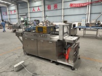 Machine de formage de paratha à commande PLC, machine de laminage de film avec système d'alimentation automatique du film – Ventes flash