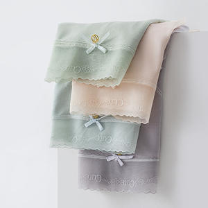 Panties de encaje para mujer, de tiro medio, lisas, para uso diario, de seda, transpirables, antibacterianas, bordadas, Explosive Live Broadcast - Product Image 4