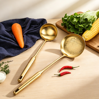 Ensemble d'ustensiles de cuisine 7 pièces en acier inoxydable poli miroir avec louche à soupe et spatules, en stock