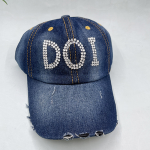 Cappello con Design a Lettere a Tema Confraternita Universitaria NCNW HOJ Iota Phi Lambda, Regalo Perfetto per le Tue Sorelle della Confraternita - Product Image 3
