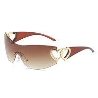 Lunettes de soleil œil de chat au design intégré, légères et tendance, en PC, verres UV400 rouges, options blanc et violet pour la mode Y2K et l'extérieur
